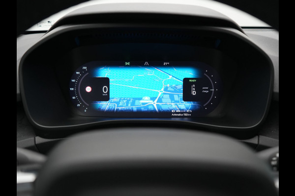 Volvo XC40 Ultimate Recharge Pure 69 kWh 231pk Dealer O.H. | Trekhaak Af Fabriek | Panodak | Adaptive Cruise | 360 Camera | Harman / Kardon | Sportstoelen Memory & Verwarmd | Warmtepomp | Keyless | Blis | Stuur Verwarmd | Google Assistent | DAB |