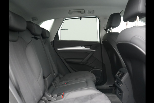 Audi Q5 55 TFSI e S Line PHEV 367pk Dealer O.H. | Alcantara Sportstoelen Massage & Verwarmd | 360 Camera | Bang & Olufsen Audio | Keyless | Navigatie | Virtual | DAB | Cruise Control | Plug In Hybrid |