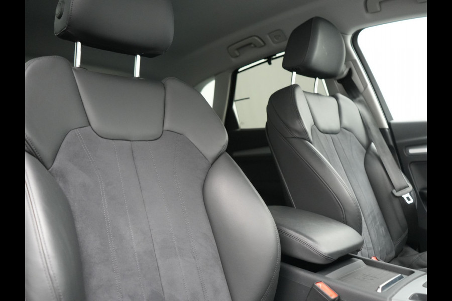 Audi Q5 55 TFSI e S Line PHEV 367pk Dealer O.H. | Alcantara Sportstoelen Massage & Verwarmd | 360 Camera | Bang & Olufsen Audio | Keyless | Navigatie | Virtual | DAB | Cruise Control | Plug In Hybrid |