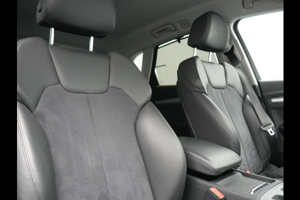 Audi Q5 55 TFSI e S Line PHEV 367pk Dealer O.H. | Alcantara Sportstoelen Massage & Verwarmd | 360 Camera | Bang & Olufsen Audio | Keyless | Navigatie | Virtual | DAB | Cruise Control | Plug In Hybrid |