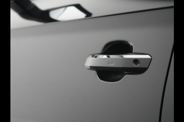 Audi Q5 55 TFSI e S Line PHEV 367pk Dealer O.H. | Alcantara Sportstoelen Massage & Verwarmd | 360 Camera | Bang & Olufsen Audio | Keyless | Navigatie | Virtual | DAB | Cruise Control | Plug In Hybrid |