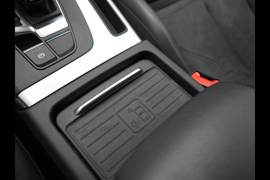 Audi Q5 55 TFSI e S Line PHEV 367pk Dealer O.H. | Alcantara Sportstoelen Massage & Verwarmd | 360 Camera | Bang & Olufsen Audio | Keyless | Navigatie | Virtual | DAB | Cruise Control | Plug In Hybrid |