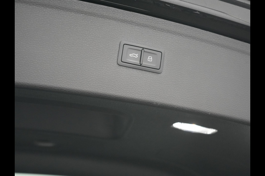 Audi Q5 55 TFSI e S Line PHEV 367pk Dealer O.H. | Alcantara Sportstoelen Massage & Verwarmd | 360 Camera | Bang & Olufsen Audio | Keyless | Navigatie | Virtual | DAB | Cruise Control | Plug In Hybrid |