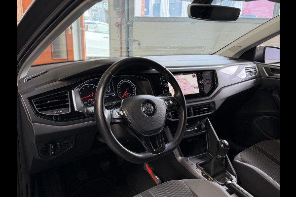 Volkswagen Polo 1.0 TSI Highline Business R Navi, Carplay, Cruise Control