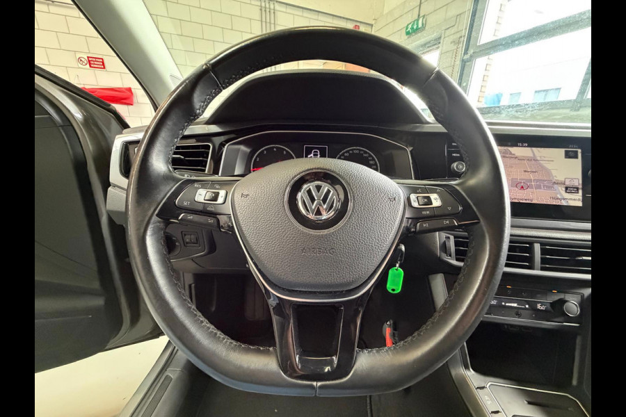 Volkswagen Polo 1.0 TSI Highline Business R Navi, Carplay, Cruise Control