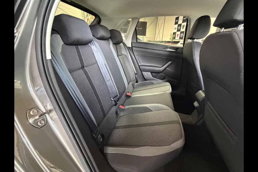 Volkswagen Polo 1.0 TSI Highline Business R Navi, Carplay, Cruise Control