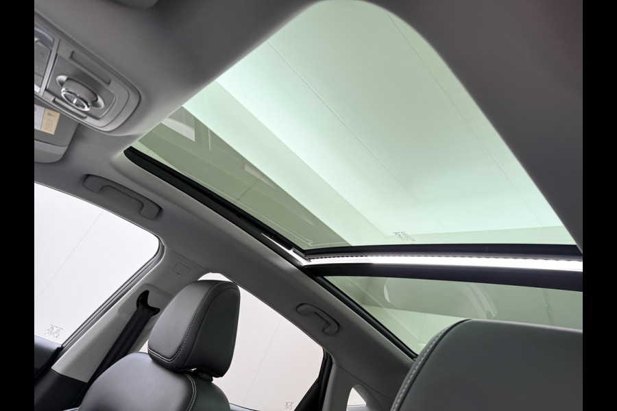 MG Mg Zs EV Luxury 45kWh SOH 92% Panorama-Schuifdak Leder+Verwrmd Trekhaak Adap.Cruise Camera Navi Apple Carplay Android Auto Elek.Stoel  Airco Privacy Glas Isofix DAB Lmv 17" Keyless 1e Eigenaar Dealeronderhouden