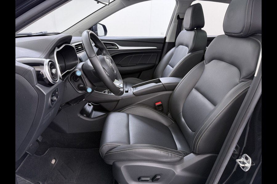 MG Mg Zs EV Luxury 45kWh SOH 92% Panorama-Schuifdak Leder+Verwrmd Trekhaak Adap.Cruise Camera Navi Apple Carplay Android Auto Elek.Stoel  Airco Privacy Glas Isofix DAB Lmv 17" Keyless 1e Eigenaar Dealeronderhouden
