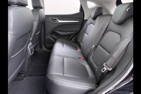 MG Mg Zs EV Luxury 45kWh SOH 92% Panorama-Schuifdak Leder+Verwrmd Trekhaak Adap.Cruise Camera Navi Apple Carplay Android Auto Elek.Stoel  Airco Privacy Glas Isofix DAB Lmv 17" Keyless 1e Eigenaar Dealeronderhouden