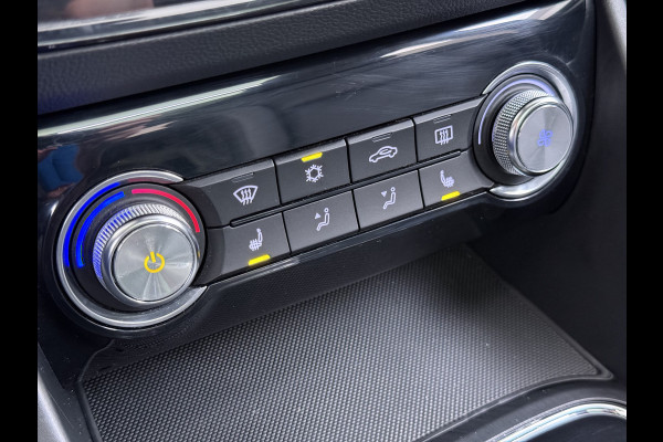 MG Mg Zs EV Luxury 45kWh SOH 92% Panorama-Schuifdak Leder+Verwrmd Trekhaak Adap.Cruise Camera Navi Apple Carplay Android Auto Elek.Stoel  Airco Privacy Glas Isofix DAB Lmv 17" Keyless 1e Eigenaar Dealeronderhouden