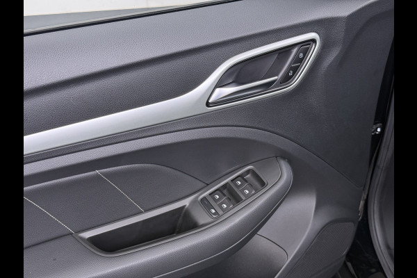 MG Mg Zs EV Luxury 45kWh SOH 92% Panorama-Schuifdak Leder+Verwrmd Trekhaak Adap.Cruise Camera Navi Apple Carplay Android Auto Elek.Stoel  Airco Privacy Glas Isofix DAB Lmv 17" Keyless 1e Eigenaar Dealeronderhouden