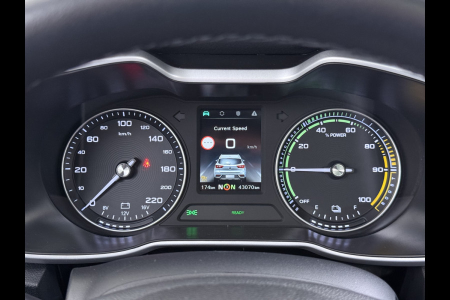 MG Mg Zs EV Luxury 45kWh SOH 92% Panorama-Schuifdak Leder+Verwrmd Trekhaak Adap.Cruise Camera Navi Apple Carplay Android Auto Elek.Stoel  Airco Privacy Glas Isofix DAB Lmv 17" Keyless 1e Eigenaar Dealeronderhouden