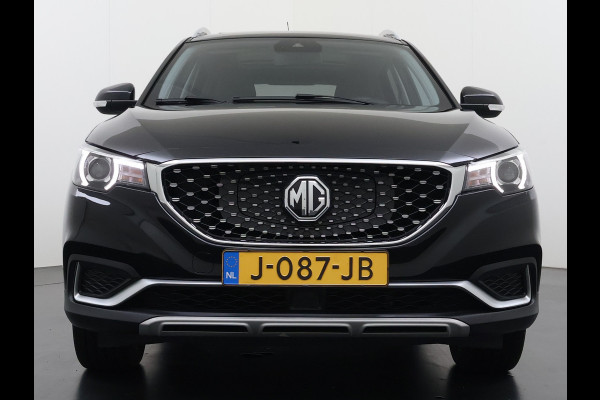 MG Mg Zs EV Luxury 45kWh SOH 92% Panorama-Schuifdak Leder+Verwrmd Trekhaak Adap.Cruise Camera Navi Apple Carplay Android Auto Elek.Stoel  Airco Privacy Glas Isofix DAB Lmv 17" Keyless 1e Eigenaar Dealeronderhouden