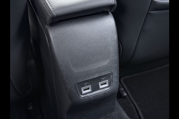 Peugeot e-2008 EV Blue Allure 50kWh SOH 95% 3D-Navi 360°Camera Apple Carplay Android Auto Ecc Cruise Control Regen-Lichtsensor Privacy Glas Lmv Led Isofix Bluetooth Lane Assist USB Origineel Nederlandse Auto