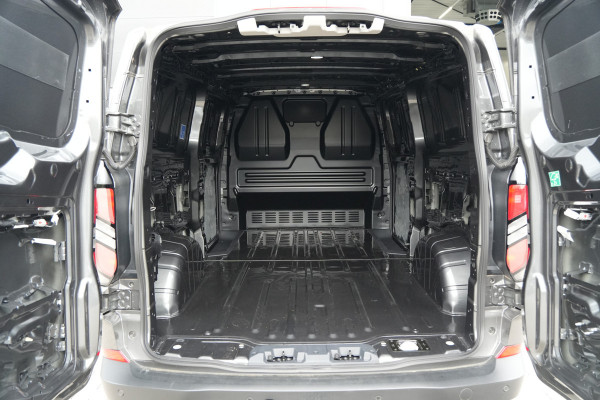 Ford Transit Custom 320 2.0 TDCI L2H1 Trend 170pk AWD 4x4 INCLUSIEF BPM - 2x Schuif - 1+1 Stoel - Trekhaak - Stoel/Stuurverwarming - ACC - Blindspot