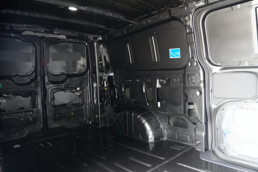 Ford Transit Custom 320 2.0 TDCI L2H1 Trend 170pk AWD 4x4 INCLUSIEF BPM - 2x Schuif - 1+1 Stoel - Trekhaak - Stoel/Stuurverwarming - ACC - Blindspot
