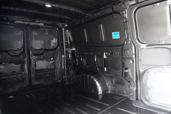 Ford Transit Custom 320 2.0 TDCI L2H1 Trend 170pk AWD 4x4 INCLUSIEF BPM - 2x Schuif - 1+1 Stoel - Trekhaak - Stoel/Stuurverwarming - ACC - Blindspot