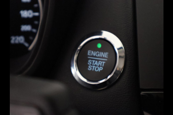 Ford EcoSport 1.0 EcoBoost Trend Essential | Trekhaak | Stuur-& Stoelverwarming | Navigatie | Camera |
