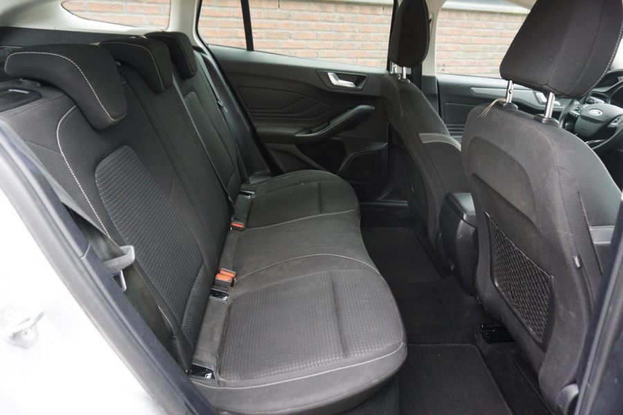 Ford FOCUS Wagon 1.0 EcoB.125PK Hybrid Connected/Nieuw Model/ Comfortstoel!