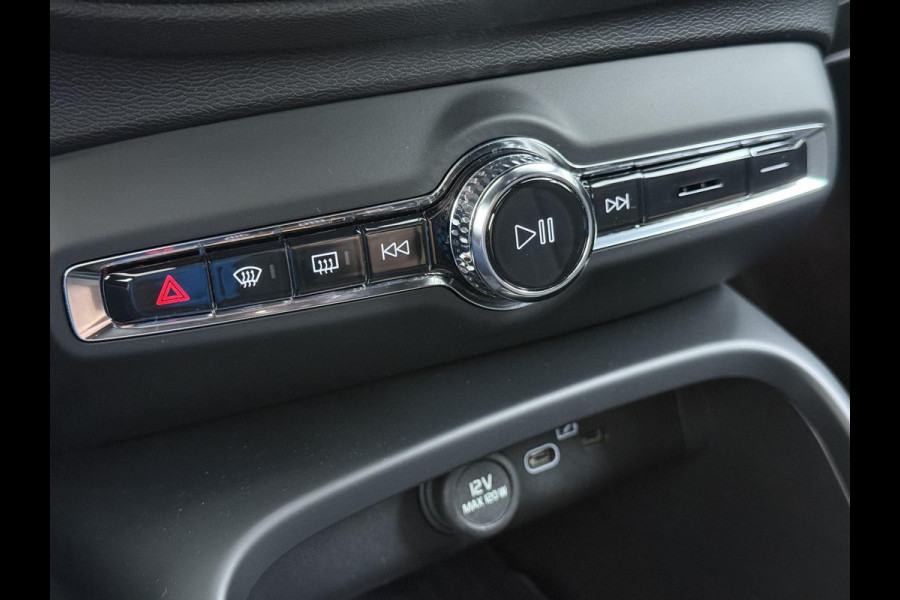 Volvo XC40 Recharge Core | SOH 97% | ACHTERUITRIJCAMERA | STOEL & STUUR VERWARMING | 12 MND BOVAG GARANTIE