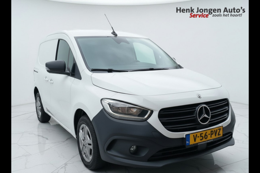 Mercedes-Benz Citan 110 L1 Pro 3 zits, apple/android BENZINE !!!! Rijklaar + 6 maanden Bovag-garantie Henk Jongen Auto's in Helmond,  al 50 jaar service zoals 't hoort!