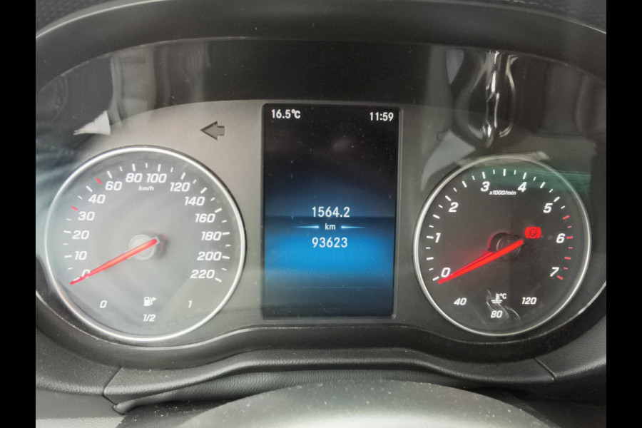 Mercedes-Benz Citan 110 L1 Pro 3 zits, apple/android BENZINE !!!! Rijklaar + 6 maanden Bovag-garantie Henk Jongen Auto's in Helmond,  al 50 jaar service zoals 't hoort!