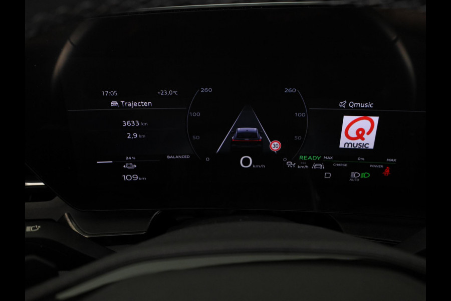 Audi Q6 Sportback e-tron edition 83 kWh 252 pk |  SOH 97,82% | Panoramadak | Trekhaak (wegklapbaar) | Verlengde garantie | Warmtepomp | Navigatie | Parkeersensoren (Park assist) | Rondomzicht camera |