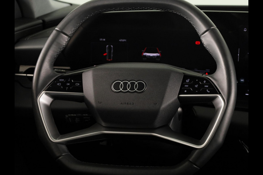 Audi Q6 Sportback e-tron edition 83 kWh 252 pk |  SOH 97,82% | Panoramadak | Trekhaak (wegklapbaar) | Verlengde garantie | Warmtepomp | Navigatie | Parkeersensoren (Park assist) | Rondomzicht camera |