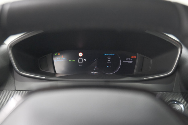 Peugeot e-2008 EV Allure Avantage 54 kWh | 11 KW Lader | Apple Carplay | Parkeersensoren