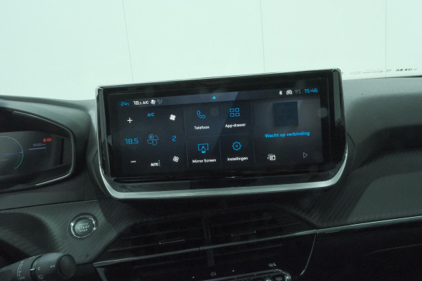 Peugeot e-2008 EV Allure Avantage 54 kWh | 11 KW Lader | Apple Carplay | Parkeersensoren