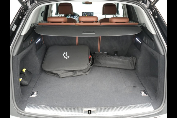 Audi Q5 50 TFSI e Advanced edition PHEV 300pk Dealer O.H | Trekhaak Af Fabriek | Head Up | Apple Carplay | Lederen Sportstoelen Verwarmd | Cruise Control | Virtual | Navigatie | DAB | 19"L.M | Plug In Hybrid |