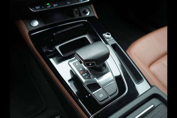 Audi Q5 50 TFSI e Advanced edition PHEV 300pk Dealer O.H | Trekhaak Af Fabriek | Head Up | Apple Carplay | Lederen Sportstoelen Verwarmd | Cruise Control | Virtual | Navigatie | DAB | 19"L.M | Plug In Hybrid |