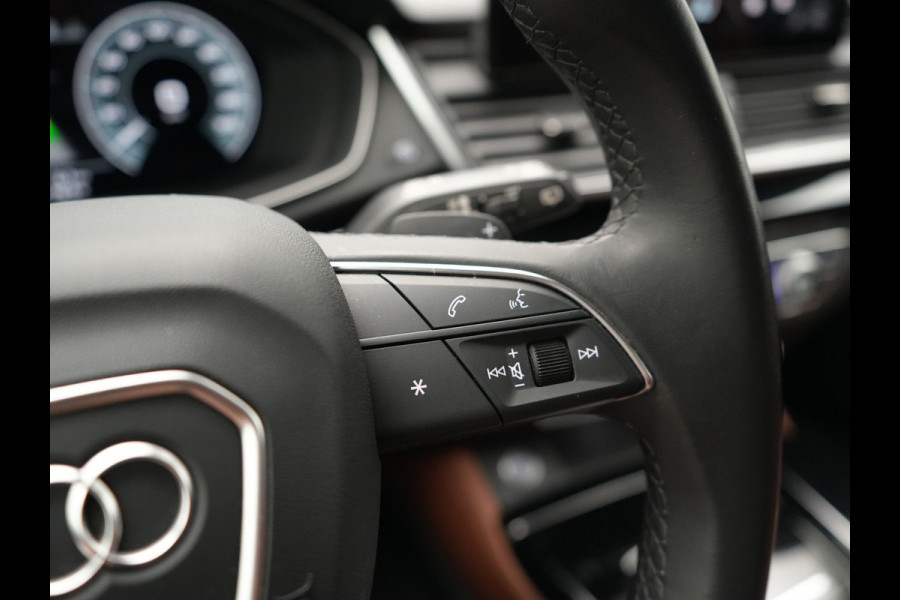 Audi Q5 50 TFSI e Advanced edition PHEV 300pk Dealer O.H | Trekhaak Af Fabriek | Head Up | Apple Carplay | Lederen Sportstoelen Verwarmd | Cruise Control | Virtual | Navigatie | DAB | 19"L.M | Plug In Hybrid |