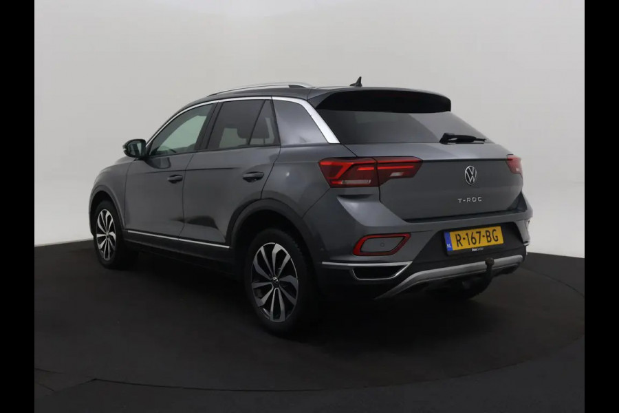 Volkswagen T-Roc 1.0 TSI Style Xenon Alcantara Virtual cockpit Navi Camera Trekhaak Bj:2022
