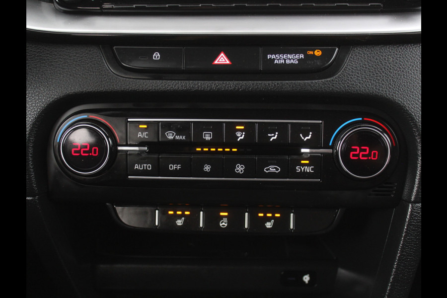 Kia Ceed 1.5 T-GDi MHEV DynamicPlusLine CAMERA | CARPLAY | LMV16 | AUTOMAAT | AFNBTRHAAK | LED | DAB | ADAPCRUISE | CLIMATE | NAVI | STOE
