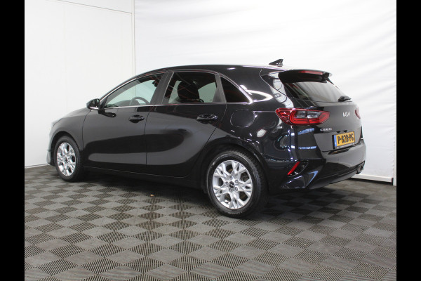 Kia Ceed 1.5 T-GDi MHEV DynamicPlusLine CAMERA | CARPLAY | LMV16 | AUTOMAAT | AFNBTRHAAK | LED | DAB | ADAPCRUISE | CLIMATE | NAVI | STOE
