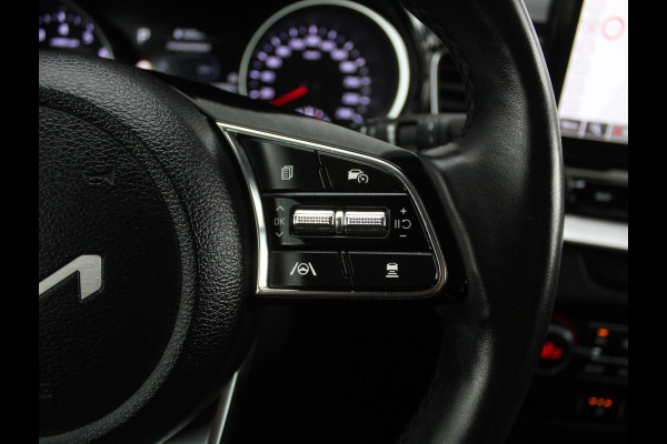 Kia Ceed 1.5 T-GDi MHEV DynamicPlusLine CAMERA | CARPLAY | LMV16 | AUTOMAAT | AFNBTRHAAK | LED | DAB | ADAPCRUISE | CLIMATE | NAVI | STOE