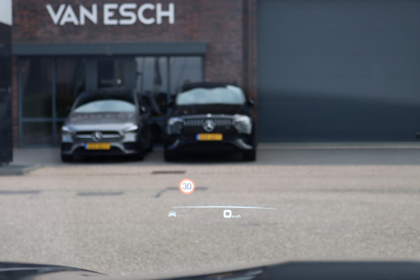 Porsche Panamera Sport Turismo 4.0 Turbo S E-Hybrid | 700pk | Luchtvering | Achterasbesturing | Burmester | Massage | HUD | Stoelventilatie | Panoramadak | Verwarmd Stuurwiel | ACC | Exclusive Design |
