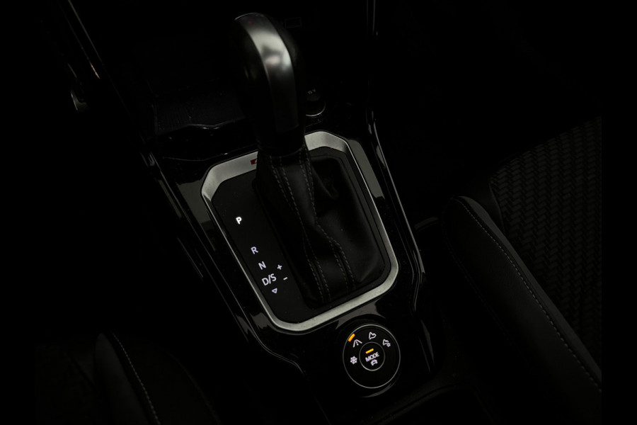 Volkswagen T-Roc 2.0 TSI 4Motion R Pano|BlindSpot|ACC|Lane Assist|DCC|Camera