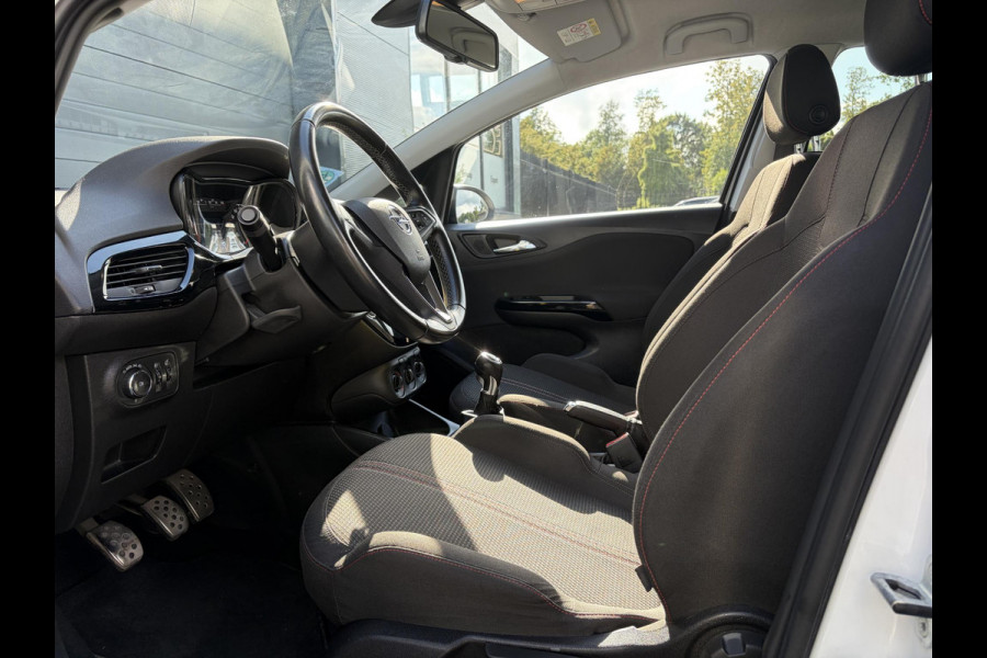 Opel Corsa 1.4 Black Edition Navi,Carplay,Airco,Cruise,Pdc,Weinig km,90pk,5 Deurs,Lm velgen,N.A.P,Zeer Zuinig,Apk tot 08-2027