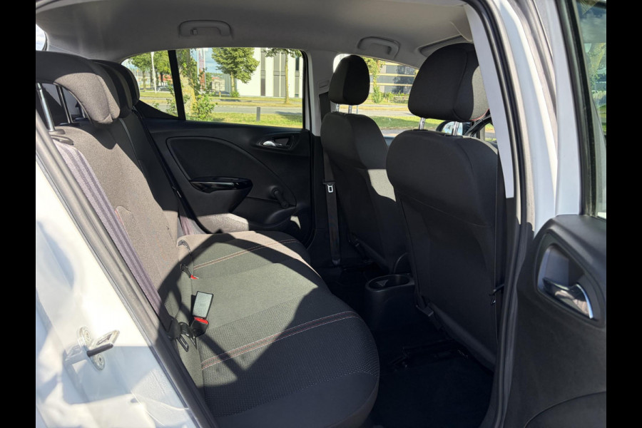 Opel Corsa 1.4 Black Edition Navi,Carplay,Airco,Cruise,Pdc,Weinig km,90pk,5 Deurs,Lm velgen,N.A.P,Zeer Zuinig,Apk tot 08-2027