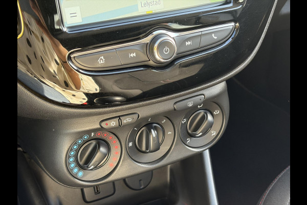 Opel Corsa 1.4 Black Edition Navi,Carplay,Airco,Cruise,Pdc,Weinig km,90pk,5 Deurs,Lm velgen,N.A.P,Zeer Zuinig,Apk tot 08-2027