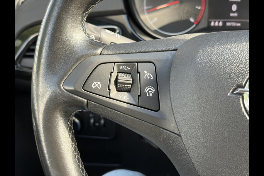 Opel Corsa 1.4 Black Edition Navi,Carplay,Airco,Cruise,Pdc,Weinig km,90pk,5 Deurs,Lm velgen,N.A.P,Zeer Zuinig,Apk tot 08-2027