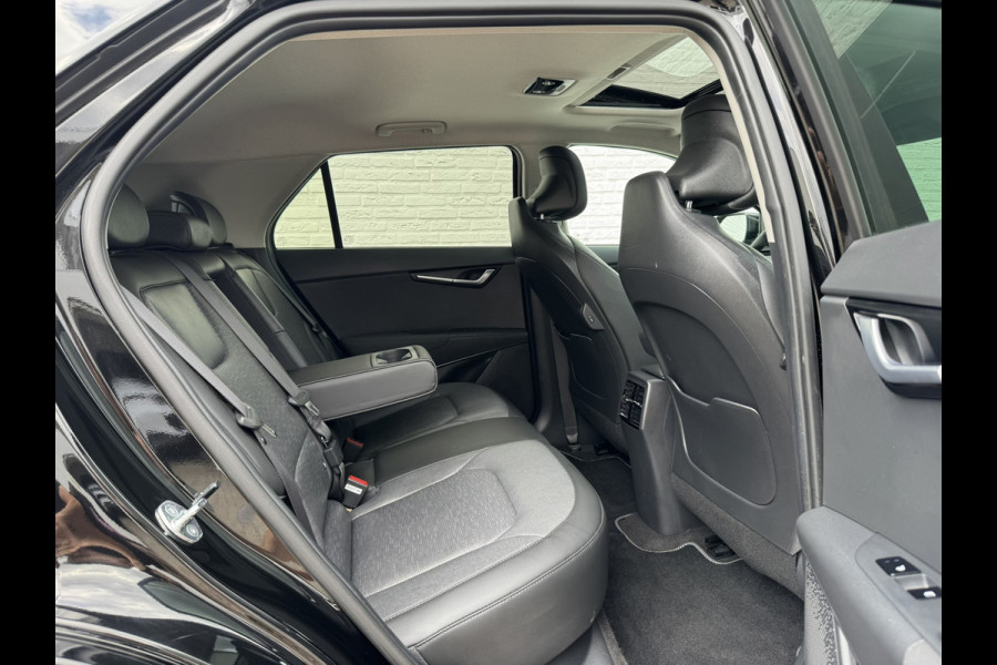 Kia Niro EV Executive Line 64.8 kWh SOH 98% All season V2L Harman Kardon Schuifdak Leder