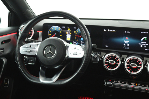 Mercedes-Benz A-Klasse 250 e Business Solution AMG Limited (PANORAMADAK, SFEER, STOELVERWARMING, ELEKTR STOELEN, CAMERA)