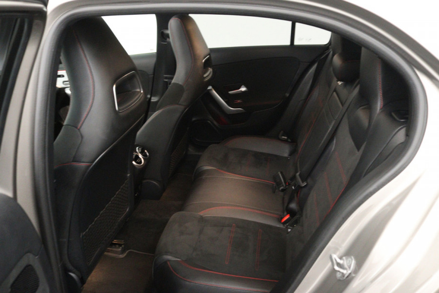 Mercedes-Benz A-Klasse 250 e Business Solution AMG Limited (PANORAMADAK, SFEER, STOELVERWARMING, ELEKTR STOELEN, CAMERA)