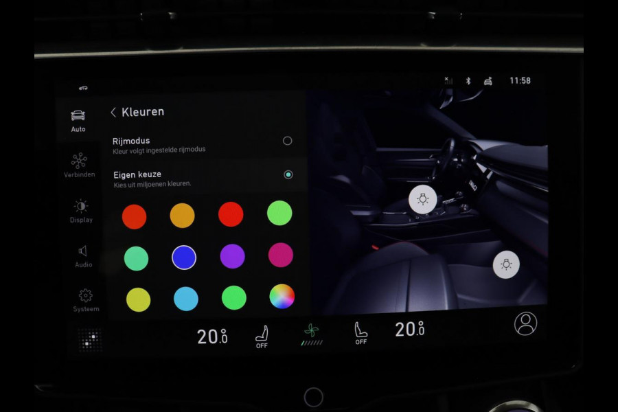 Lynk & Co 01 1.5 | SOH 88,3% | Panoramadak | Trekhaak | 360 Camera | Adaptive cruise | Climate control | Carplay | DAB+ | Bluetooth | Stoelverwarming | Sfeerverlichting | Park assist | Lane assist | Infinity audio | Rijstrookwissel waarschuwing