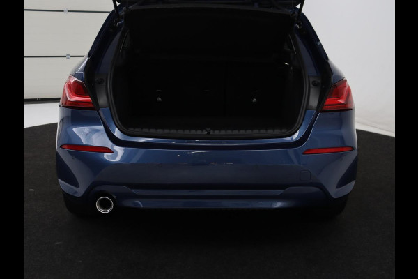 BMW 1-serie 116i Business Edition | Trekhaak | Cruise control | DAB+ | Bluetooth | Carplay | Climate control | Parkeerhulp | Virtual cockpit