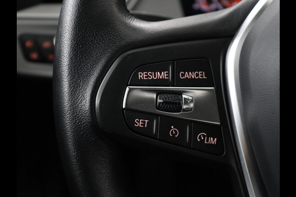 BMW 1-serie 116i Business Edition | Trekhaak | Cruise control | DAB+ | Bluetooth | Carplay | Climate control | Parkeerhulp | Virtual cockpit