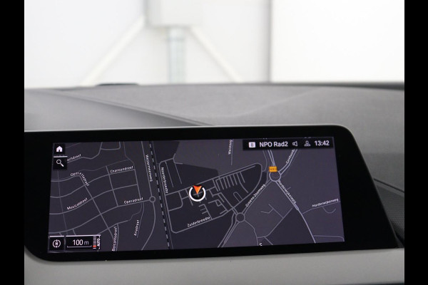 BMW 1-serie 116i Business Edition | Trekhaak | Cruise control | DAB+ | Bluetooth | Carplay | Climate control | Parkeerhulp | Virtual cockpit
